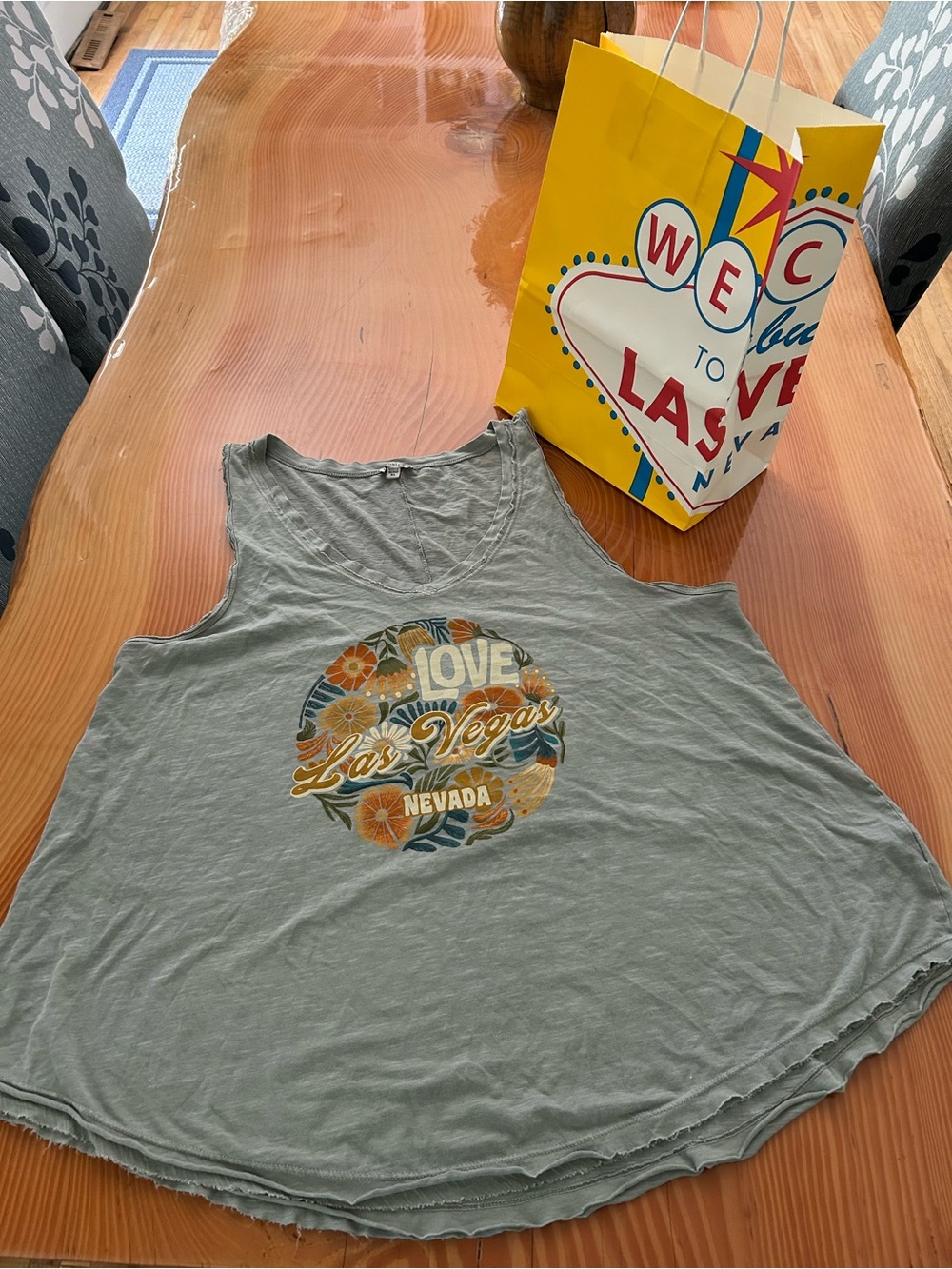 Las Vegas Graphic Tank Top & Souvenir Bag - Sage Green